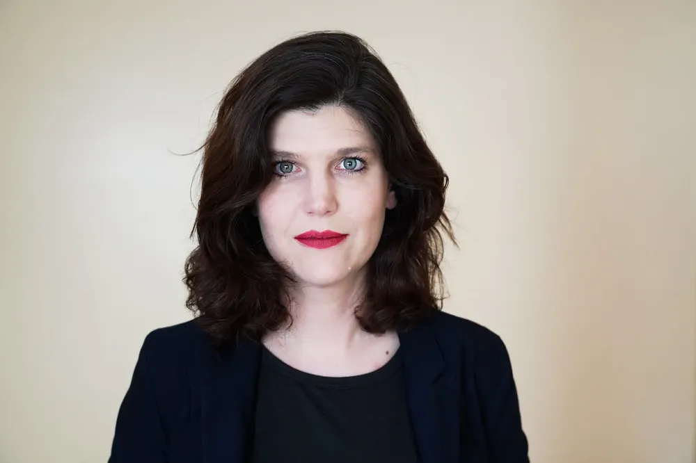 8b9dfa53-1a54-4126-ba87-e9404fdc5564