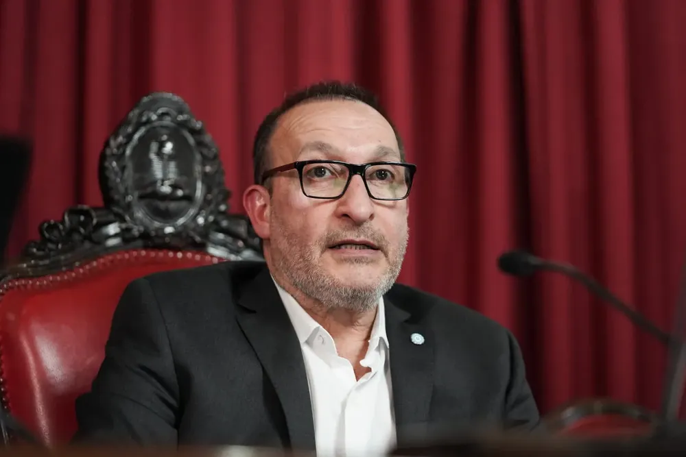 2bffb91d-e070-4be4-97bc-4ee63a1d632a