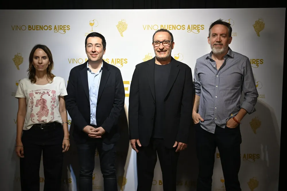 9496fa7d-7991-4e53-a4e3-2ea9f6efa2f5