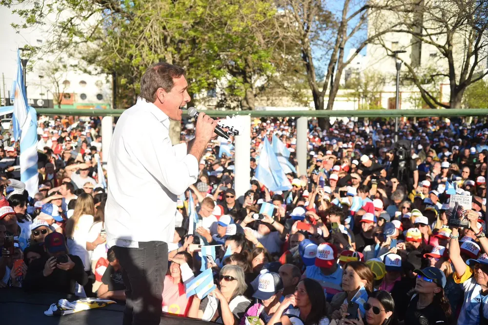 a048d8e9-adca-4b3d-8326-7646694e521a