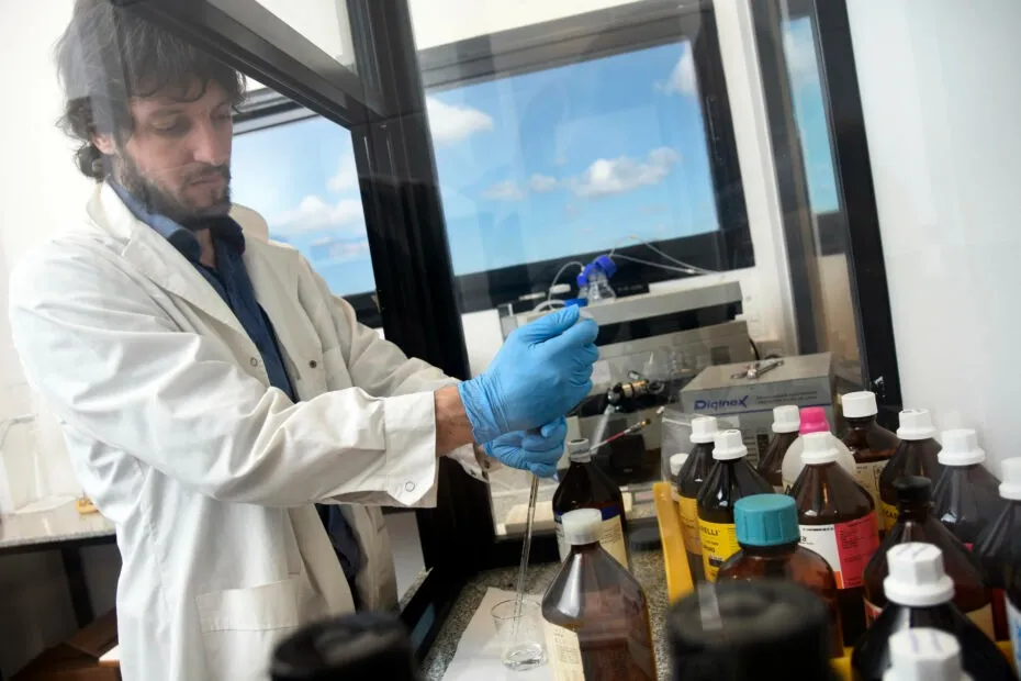 bc7356d6-912d-4ae8-9dc8-63215efb2411