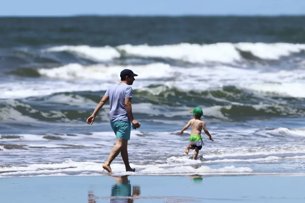 fb9c0a74-227e-4875-94b9-ede5ca02a082