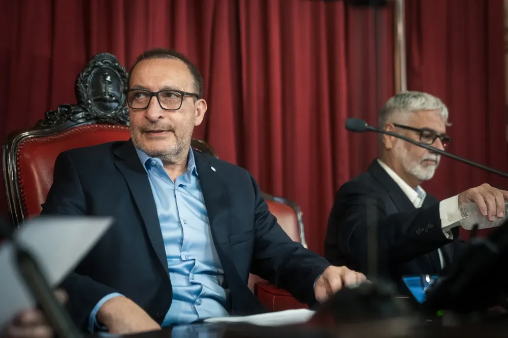 c0edce5b-2f58-4baa-bcc3-f0057ec7b9af